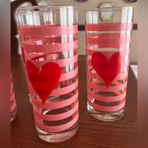 “Ocean Thailand” 1969 Rare VTG pink stripes, and heart, tall glasses - Picture 5 of 7